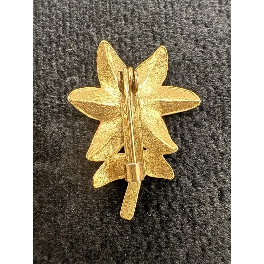 Vintage Poinsettia Brooch Red Enamel Green Rhinestone Gold Tone Christmas Pin Pe